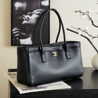 CHANEL 26S CERF TOTE BAG 39 IN BLACK CALFSKIN GOLD HARDWARE