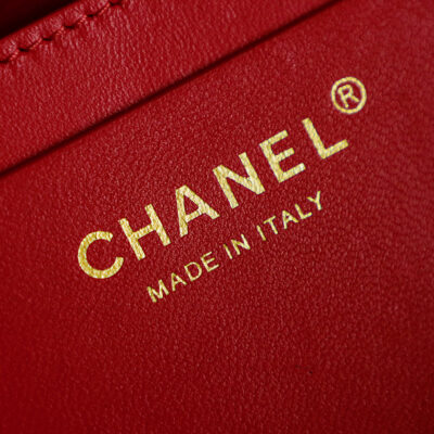 img_8e603200_20260618_i1781772813965_4300_0_7_jpg CHANEL 26S LARGE TOTE BAG 54 IN RED MULTICOLOR CANVAS AND CALFSKIN GOLD HARDWARE