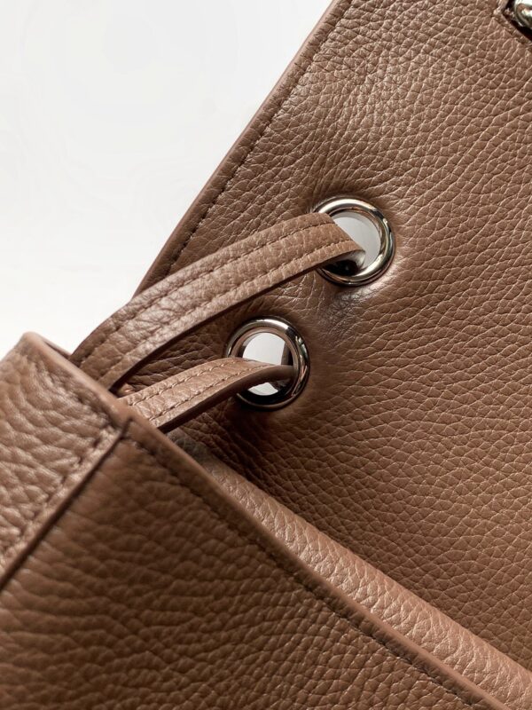 img_9322ccb2_20260503_i1777809547493_1602_0_6_jpg CHANEL 26S SOUPLISSIMO MAXI FLAP 39 IN BROWN GRAINED CALFSKIN SILVER HARDWARE