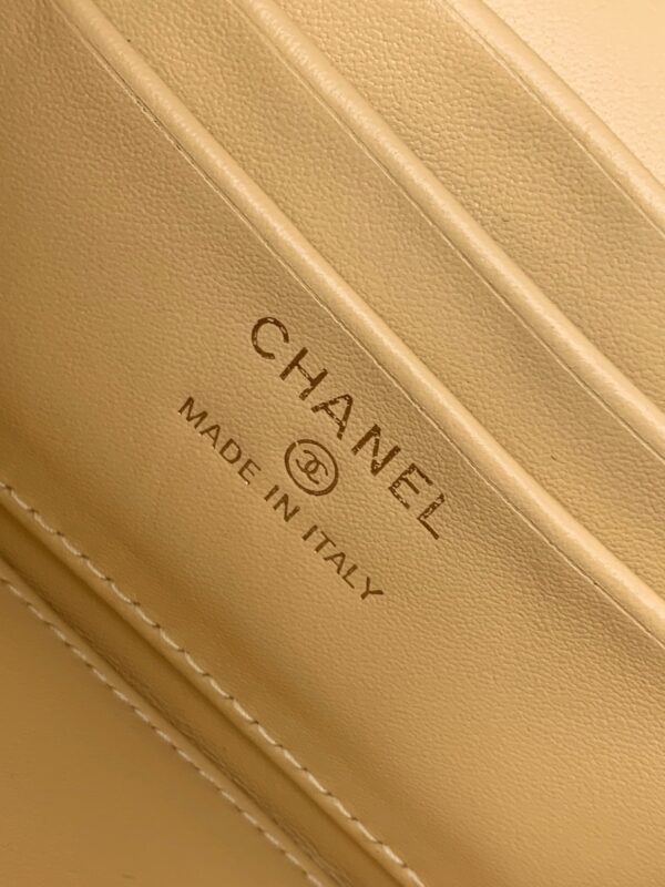 img_9322ccb2_20260508_i1778244332291_5279_0_8_jpg CHANEL 26S VANITY CASE 17 IN BEIGE WOVEN RAFFIA GOLD HARDWARE