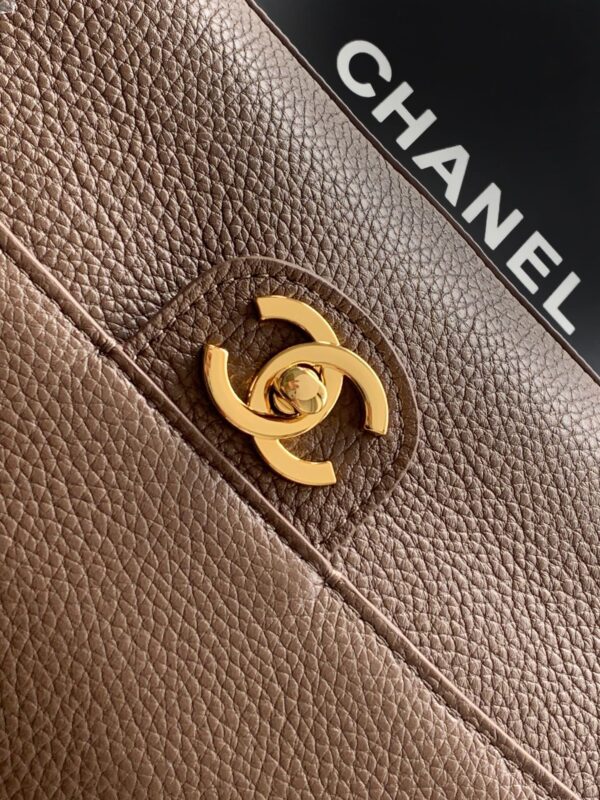 img_9322ccb2_20260514_i1778765166404_2020_0_4_jpg CHANEL 26S SOUPLISSIMO MAXI FLAP MEDIUM 32 IN BROWN GRAINED CALFSKIN GOLD HARDWARE