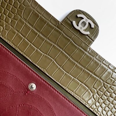 CHANEL 26S SOUPLISSIMO MAXI FLAP 39 IN OLIVE GREEN CROCODILE-EMBOSSED CALFSKIN SILVER HARDWARE