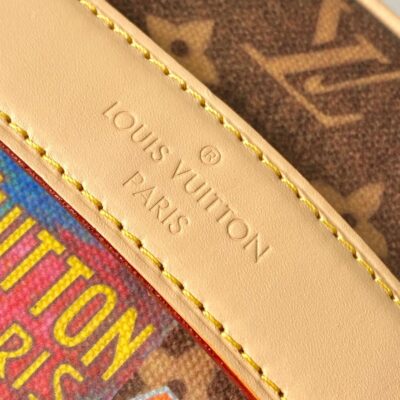 img_94012bf7_20250528_i1748364817912_9288_0_4_jpg COMPARTMENTS 24 IN BROWN MONOGRAM CANVAS WITH GOLD LOCK