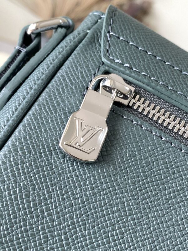 img_9acee4e0_20240531_i1717147602_16_3_jpg DISTRICT PM 26 IN CELESTE GREEN CALFSKIN