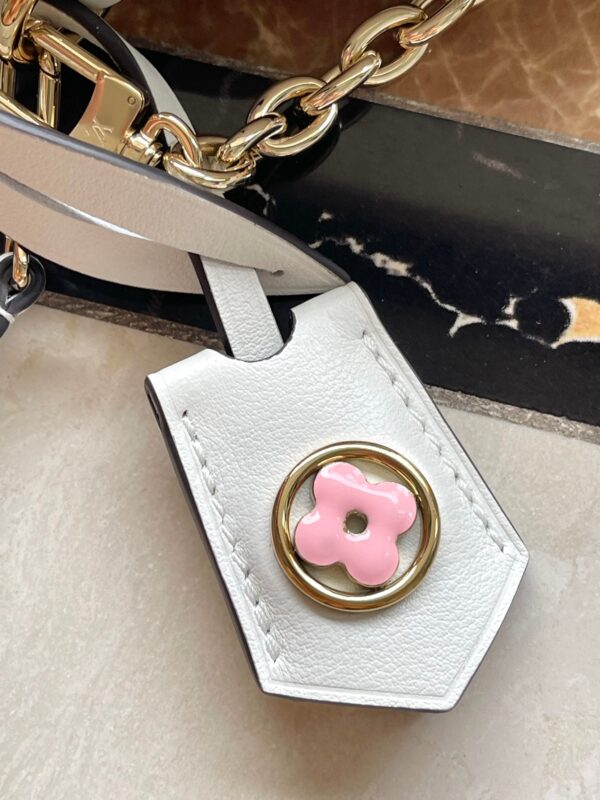 img_9acee4e0_20240815_i1723707332_7458_5_jpg WALLET ON CHAIN IVY 23 IN WHITE MONOGRAM PERFORATED CALFSKIN GOLD HARDWARE