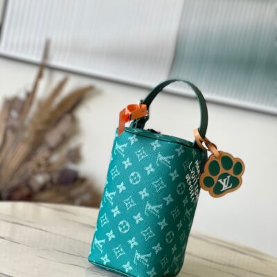 img_9acee4e0_20241004_i1728040525_9583_3_jpg LOCKER DOPP KIT 28 IN GREEN MONOGRAM HERITAGE CANVAS