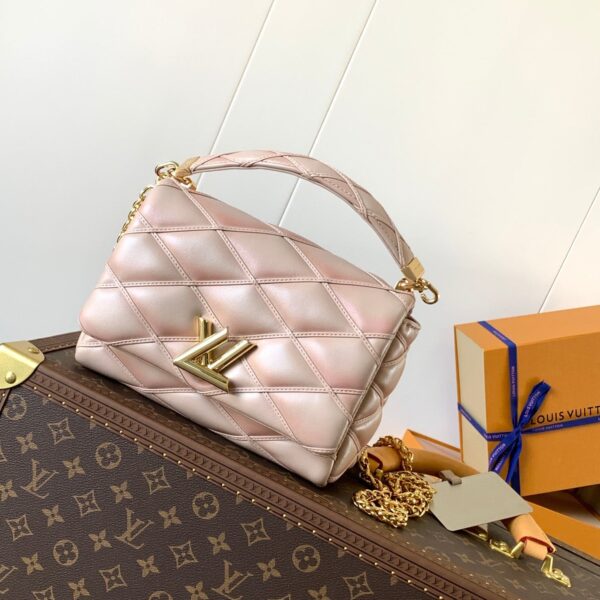 LV 25S GO-14 MM 23 IN LIGHT PINK QUILTED LAMBSKIN GOLD HARDWARE