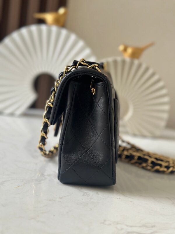 CHANEL 25S MINI FLAP BAG 18 IN BLACK LAMBSKIN WITH GOLD HARDWARE