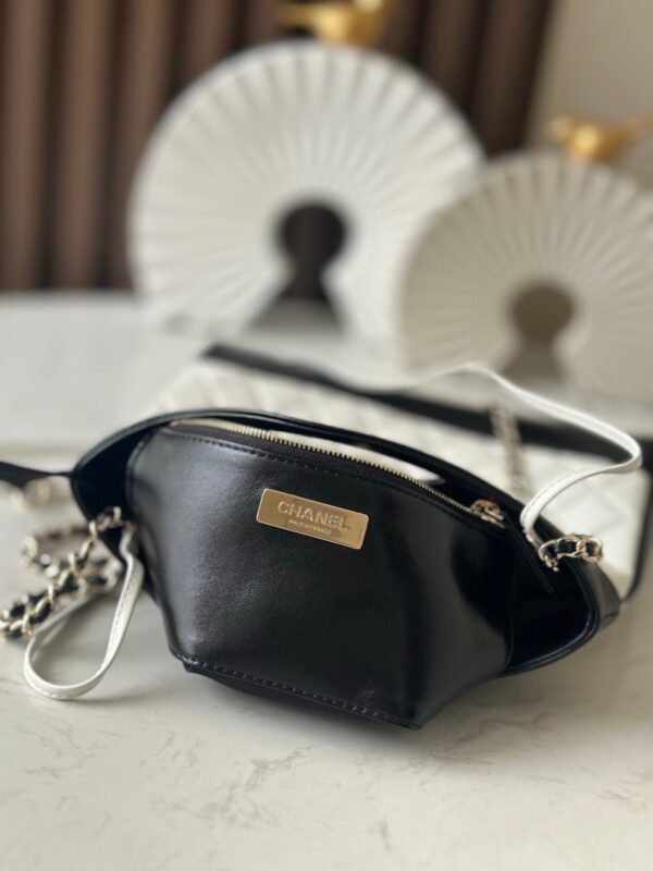 CHANEL 26S MINI SHOPPING BAG 24 IN WHITE AND BLACK LAMBSKIN