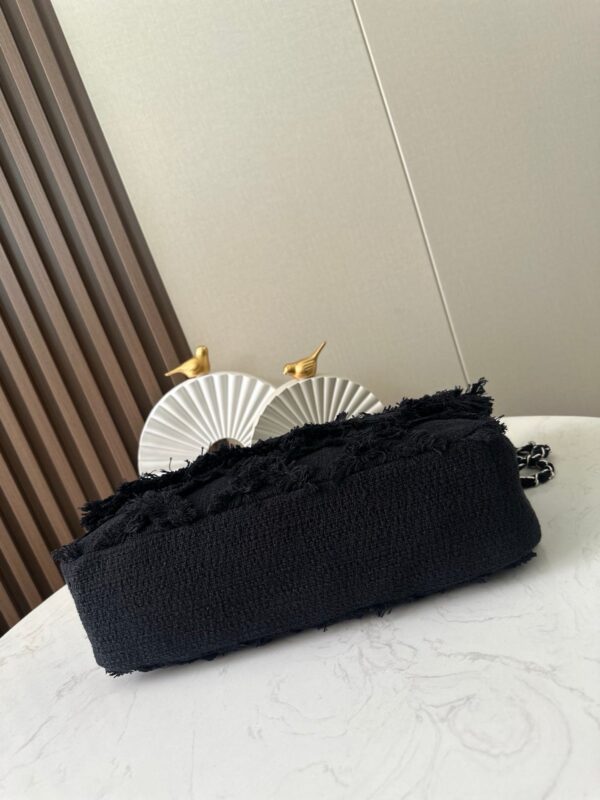 img_a5af95f4_20260415_i1776239581055_9657_0_4_jpg CHANEL 26S FLAP BAG 38 IN BLACK TWEED