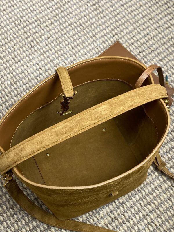 LE 37 SMALL BUCKET BAG 25 IN BROWN SUEDE GOLD HARDWARE