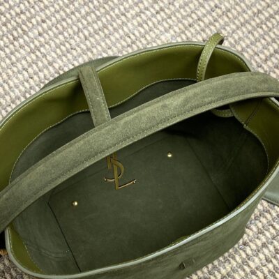 LE 37 SMALL BUCKET BAG 25 IN HUNTER GREEN SUEDE GOLD HARDWARE