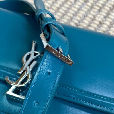 img_aed707d3_20240506_a1714966988316_1870_jpg SOLFERINO SMALL SATCHEL 23 IN CERULEAN BLUE CALFSKIN GOLD HARDWARE