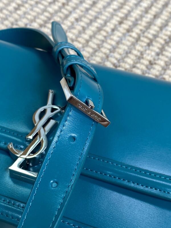 img_aed707d3_20240506_a1714966988316_1870_jpg SOLFERINO SMALL SATCHEL 23 IN CERULEAN BLUE CALFSKIN GOLD HARDWARE