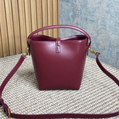 LE 37 SMALL BUCKET BAG 20 IN BURGUNDY RED CALFSKIN GOLD HARDWARE