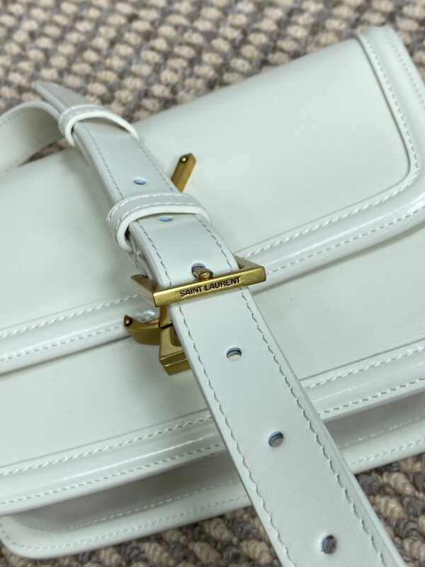 img_aed707d3_20240531_a1717134079347_7350_jpg SOLFERINO SMALL SATCHEL 19 IN WHITE CALFSKIN GOLD HARDWARE