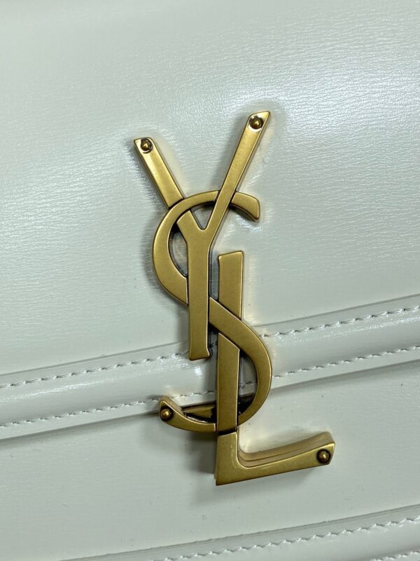 img_aed707d3_20240531_a1717134079489_7285_jpg SOLFERINO SMALL SATCHEL 19 IN WHITE CALFSKIN GOLD HARDWARE