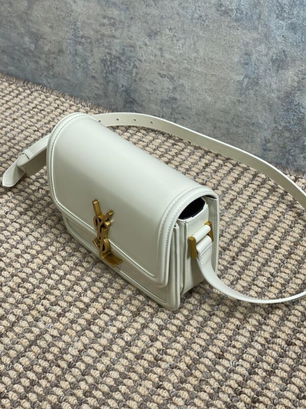 img_aed707d3_20240531_a1717134079733_7301_jpg SOLFERINO SMALL SATCHEL 19 IN WHITE CALFSKIN GOLD HARDWARE