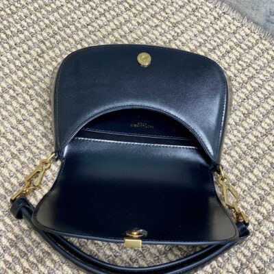 img_aed707d3_20240924_i1727158872_3864_7_jpg VOLTAIRE TOP HANDLE IN BOX 21 IN BLACK CALFSKIN GOLD HARDWARE