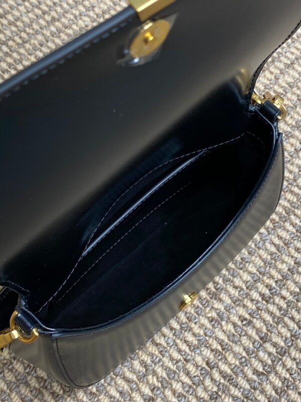 img_aed707d3_20240924_i1727158872_5782_6_jpg VOLTAIRE TOP HANDLE IN BOX 21 IN BLACK CALFSKIN GOLD HARDWARE