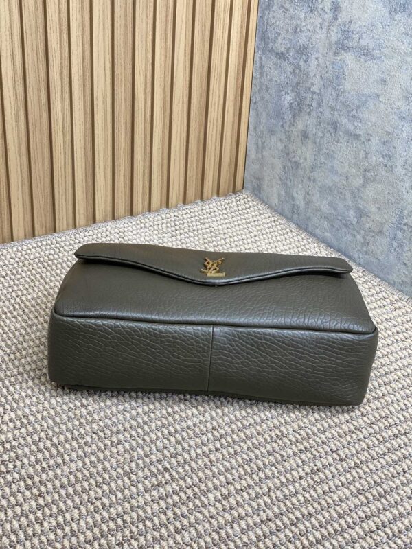 img_aed707d3_20241013_i1728802709_1164_7_jpg CALYPSO 36 CHAIN BAG IN DARK GREEN LAMBSKIN