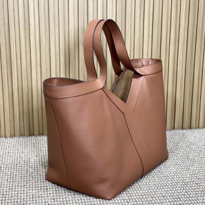 Y TOTE BAG 39 IN TAWNY BROWN CALFSKIN