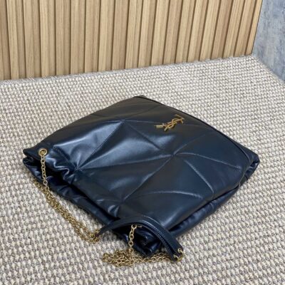 DRAWSTRING CHAIN STRAP SHOULDER BAG 39 IN BLACK QUILTED CALFSKIN