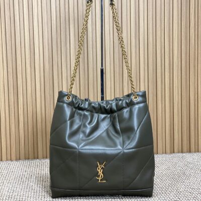 img_aed707d3_20241123_i1732363769_2638_0_jpg DRAWSTRING CHAIN STRAP SHOULDER BAG 39 IN DARK GREEN QUILTED CALFSKIN