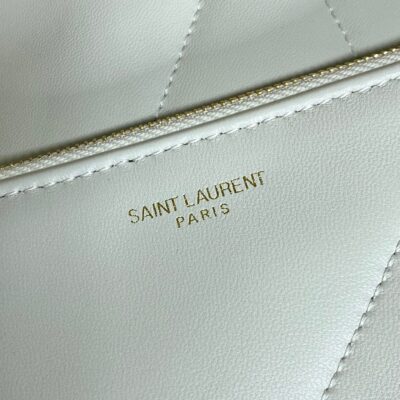 DRAWSTRING CHAIN STRAP SHOULDER BAG 39 IN WHITE QUILTED CALFSKIN