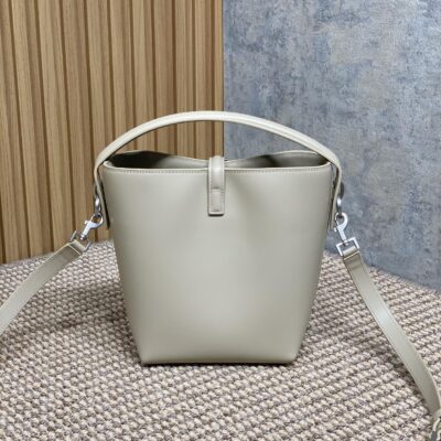 LE 37 SMALL BUCKET BAG 20 IN WHITE CALFSKIN SILVER HARDWARE