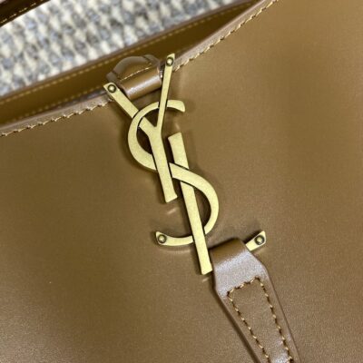 img_aed707d3_20241125_i1732516639_1751_8_jpg LE 37 SMALL BUCKET BAG 20 IN TORTILLA BROWN CALFSKIN GOLD HARDWARE
