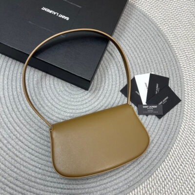 VOLTAIRE IN BOX 21 IN CARAMEL BROWN CALFSKIN GOLD LOGO
