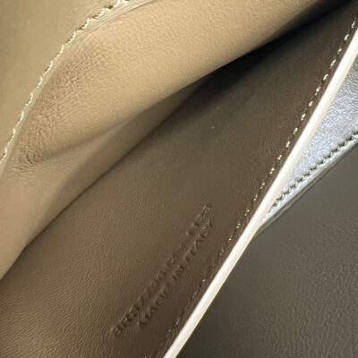VOLTAIRE IN BOX 21 IN CARAMEL BROWN CALFSKIN GOLD LOGO