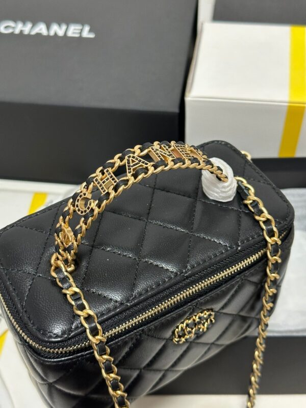 img_b885826e_20240120_i1705724913_5094_2_jpg CC 18 CLUTCH BAG IN BLACK CALFSKIN GOLD HARDWARE