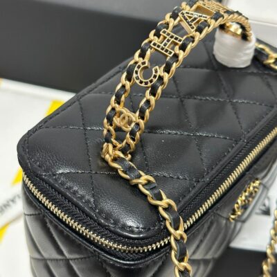 img_b885826e_20240120_i1705724913_7214_7_jpg CC 18 CLUTCH BAG IN BLACK CALFSKIN GOLD HARDWARE