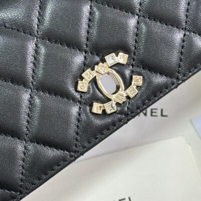 FLAP BAG 18 WITH HANDLE IN BLACK CALFSKIN GOLD HARDWARE