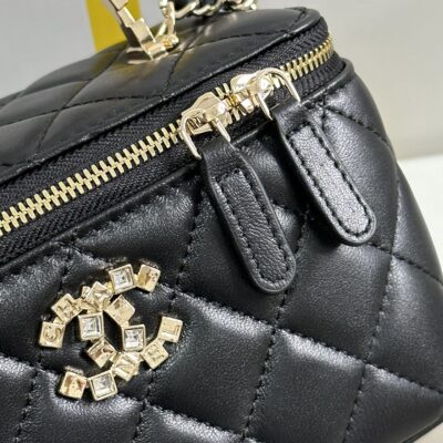 img_b885826e_20240322_i1711121720_3943_8_jpg VANITY CASE 18 IN BLACK CALFSKIN GOLD HARDWARE