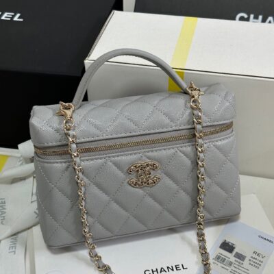 STRASS VANITY QUILTED CASE 19 IN GREY CALFSKIN WITH GOLD METALLIC