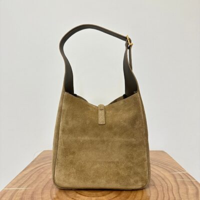 img_bce60362_20231028_i1698460290_669_2_jpg LE 5 À 7 SUPPLE SMALL 22 IN PEANUT BROWN SUEDE