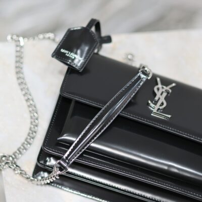 img_c8ebba50_20240326_i1711444518_7512_8_jpg YSL 25S SUNSET MEDIUM 22 IN BLACK SHINY CALFSKIN SILVER HARDWRE