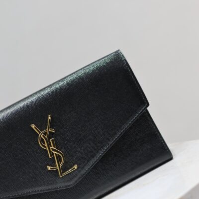 UPTOWN WALLET 21 IN BLACK CALFSKIN GOLD LOGO