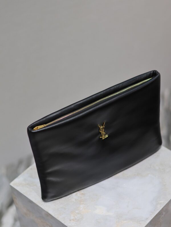 img_c8ebba50_20240327_i1711532874_4649_8_jpg CALYPSO LARGE POUCH 30 IN BLACK SMOOTH LAMBSKIN
