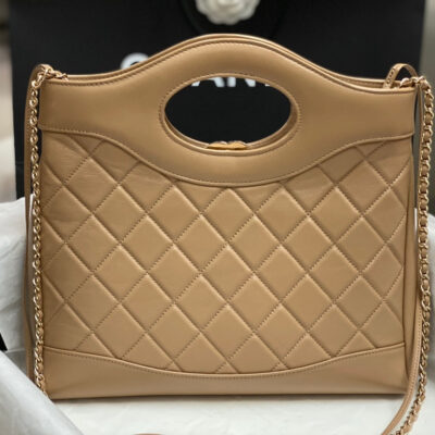 img_cf773044_20240515_i1715751171_3600_7_jpg CC SMALL 30 SHOPPING BAG IN CAMEL BROWN CALFSKIN