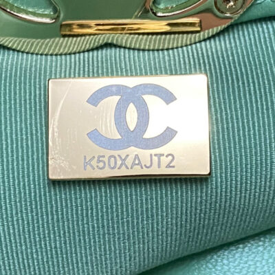 img_cf773044_20240515_i1715751806_5821_1_jpg CC MINI 23 SHOPPING BAG IN GREEN MINT CALFSKIN