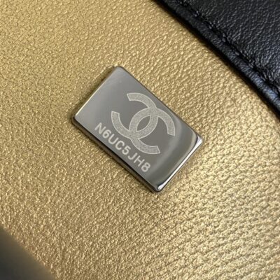 CC SMALL 20 FLAP BAG IN BLACK CALFSKIN