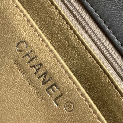 CC SMALL 17 FLAP BAG IN DARK GREY CALFSKIN