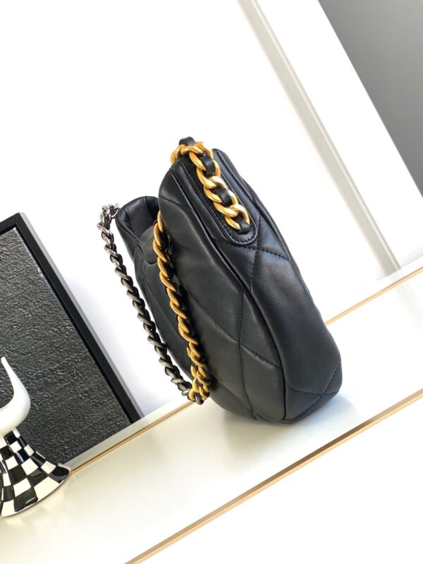 img_d0c94e6f_20231119_i1700389604_7262_1_jpg CC LARGE 30 HOBO BAG IN BLACK CALFSKIN MIX METAL HARDWARE
