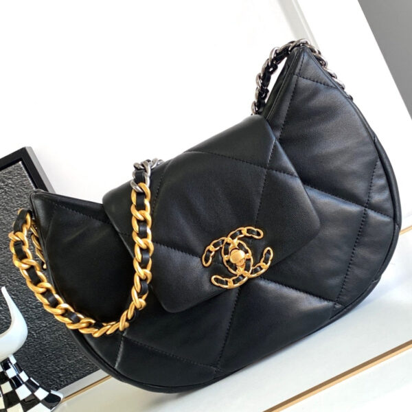 img_d0c94e6f_20231119_i1700389604_8538_0_jpg CC LARGE 30 HOBO BAG IN BLACK CALFSKIN MIX METAL HARDWARE