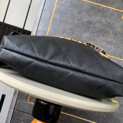 CHANEL BAG 25S 42 CM IN BLACK LAMBSKIN WITH GOLD HARDWARE