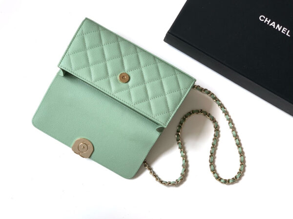 CHANEL 25S KELLY BAG 18 IN LIGHT GREEN CAVIAR LEATHER WITH GOLD HARDWARE